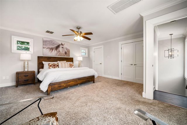 2047 Harvard Street, Houston, TX 77008