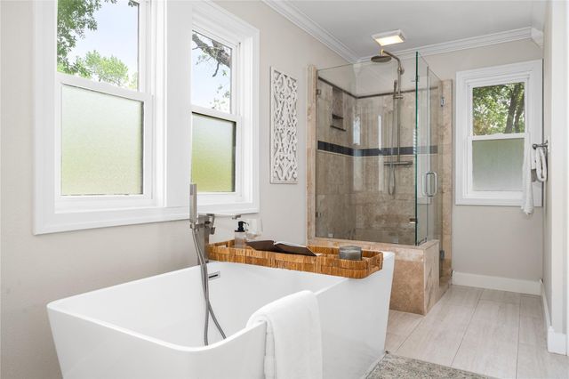 2047 Harvard Street, Houston, TX 77008