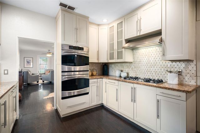 2047 Harvard Street, Houston, TX 77008