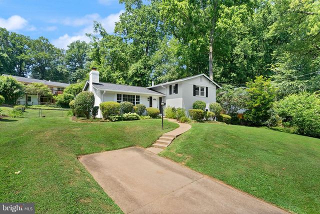 3906 IVYDALE DR, Annandale, VA 22003