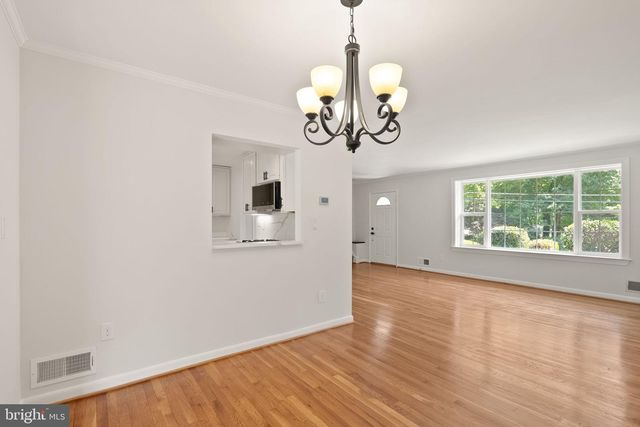 3906 IVYDALE DR, Annandale, VA 22003