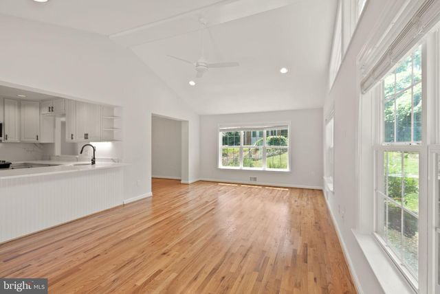 3906 IVYDALE DR, Annandale, VA 22003