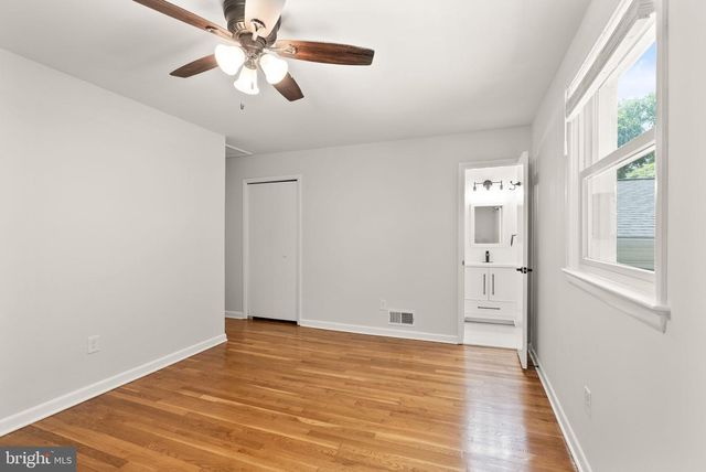 3906 IVYDALE DR, Annandale, VA 22003