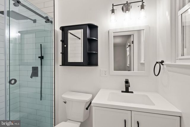 3906 IVYDALE DR, Annandale, VA 22003