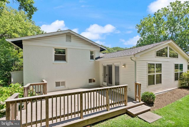 3906 IVYDALE DR, Annandale, VA 22003