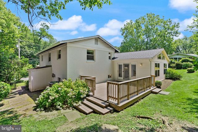 3906 IVYDALE DR, Annandale, VA 22003