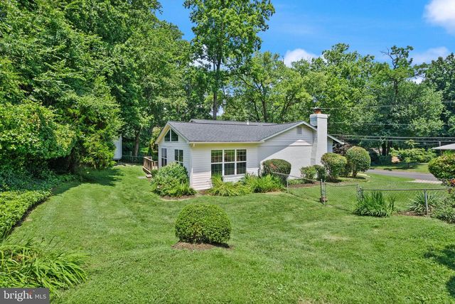 3906 IVYDALE DR, Annandale, VA 22003