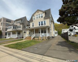 1003 Whalley Avenue 3, New Haven, CT 06515