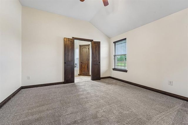 860 SW 10th Street, Moore, OK 73160