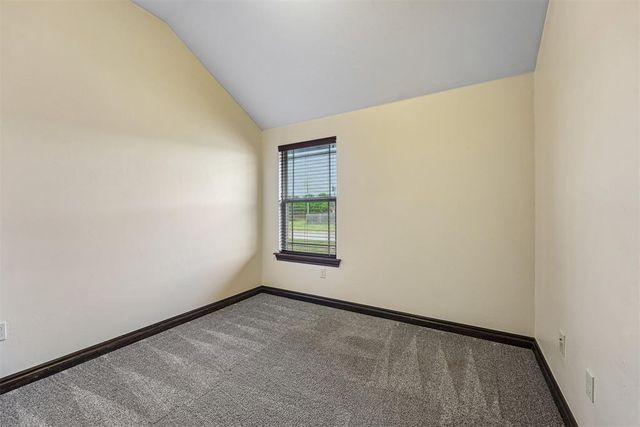 860 SW 10th Street, Moore, OK 73160