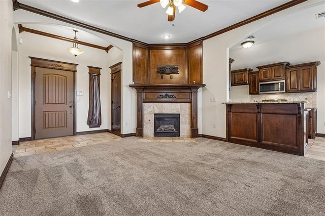 860 SW 10th Street, Moore, OK 73160