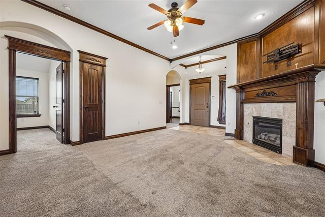 860 SW 10th Street, Moore, OK 73160