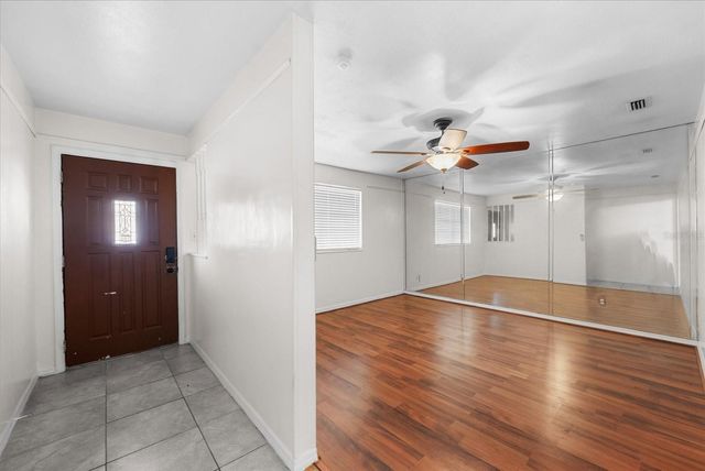2214 NE 17TH TERRACE, Gainesville, FL 32609