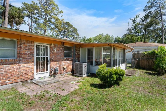 2214 NE 17TH TERRACE, Gainesville, FL 32609