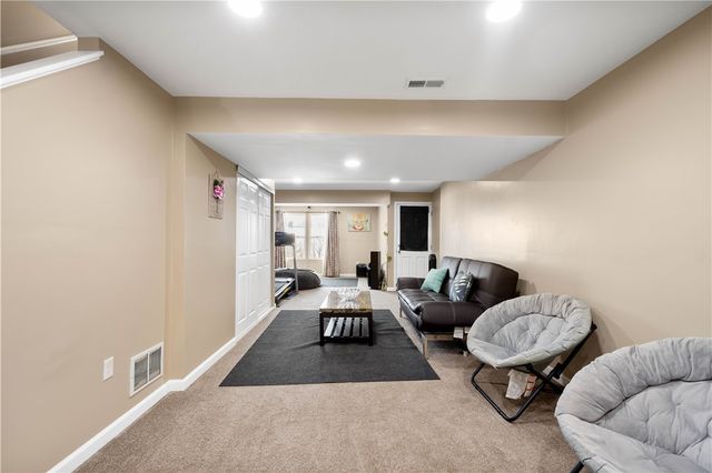 1336 Sandstone, South Fayette, PA 15057