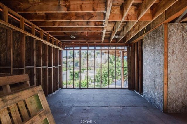 1688 Sunset Plaza Drive, Los Angeles, CA 90069