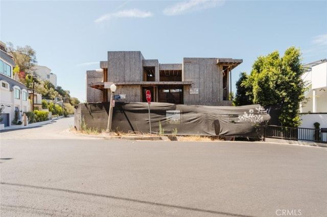 1688 Sunset Plaza Drive, Los Angeles, CA 90069