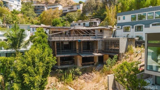 1688 Sunset Plaza Drive, Los Angeles, CA 90069