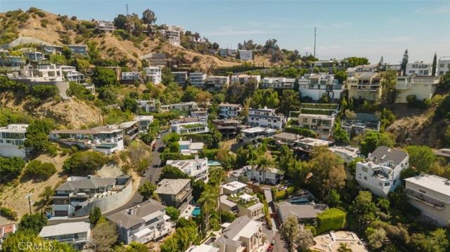 1688 Sunset Plaza Drive, Los Angeles, CA 90069