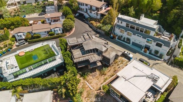 1688 Sunset Plaza Drive, Los Angeles, CA 90069