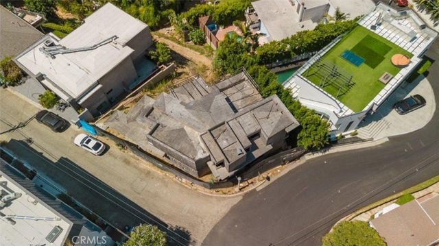 1688 Sunset Plaza Drive, Los Angeles, CA 90069