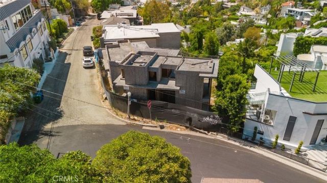 1688 Sunset Plaza Drive, Los Angeles, CA 90069
