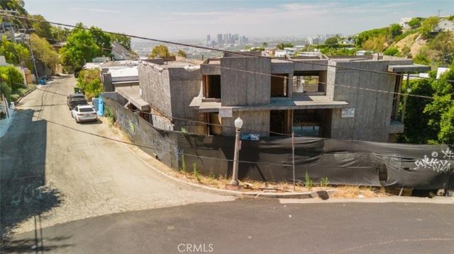 1688 Sunset Plaza Drive, Los Angeles, CA 90069