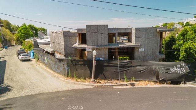 1688 Sunset Plaza Drive, Los Angeles, CA 90069