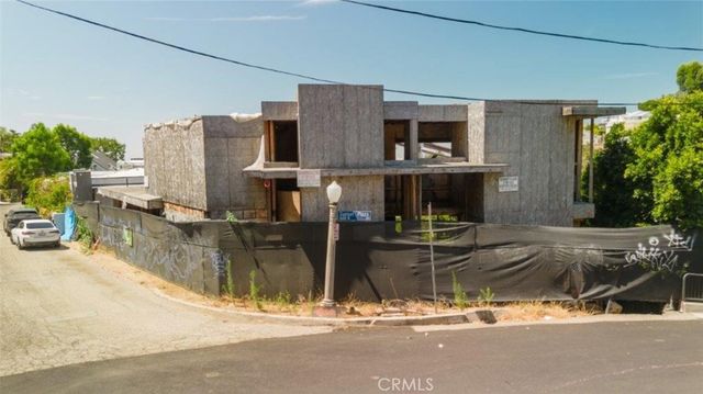 1688 Sunset Plaza Drive, Los Angeles, CA 90069
