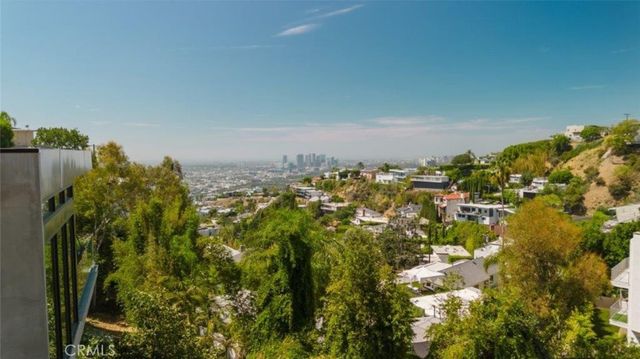 1688 Sunset Plaza Drive, Los Angeles, CA 90069