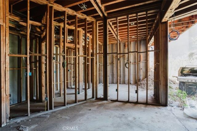 1688 Sunset Plaza Drive, Los Angeles, CA 90069
