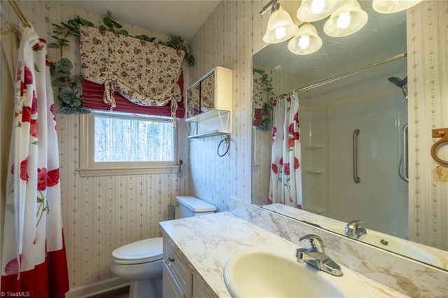 7540 US Highway 29 Bus, Reidsville, NC 27320