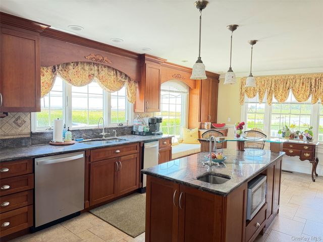 30 Namkee Lane, Blue Point, NY 11715
