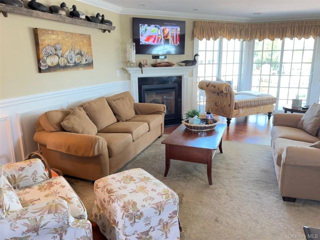 30 Namkee Lane, Blue Point, NY 11715