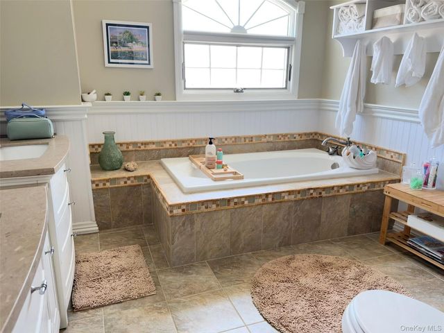 30 Namkee Lane, Blue Point, NY 11715