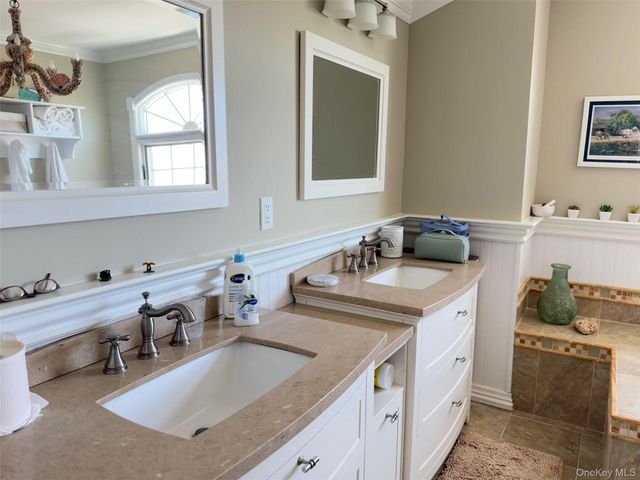 30 Namkee Lane, Blue Point, NY 11715