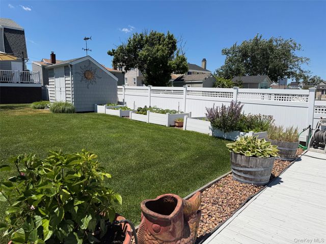 30 Namkee Lane, Blue Point, NY 11715