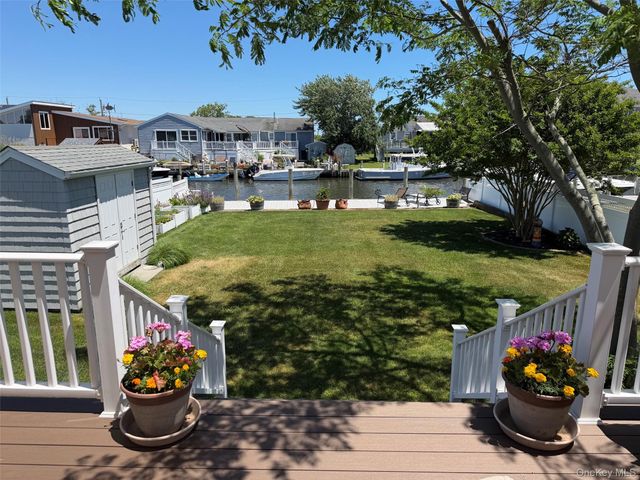 30 Namkee Lane, Blue Point, NY 11715