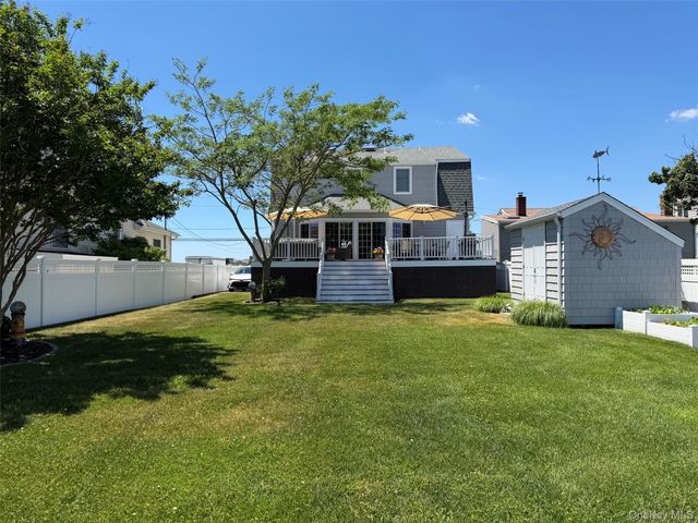30 Namkee Lane, Blue Point, NY 11715