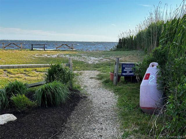 30 Namkee Lane, Blue Point, NY 11715