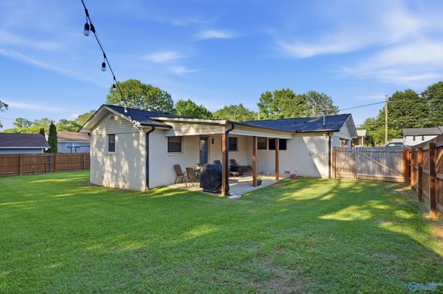 801 Cooper Lane, Hartselle, AL 35640