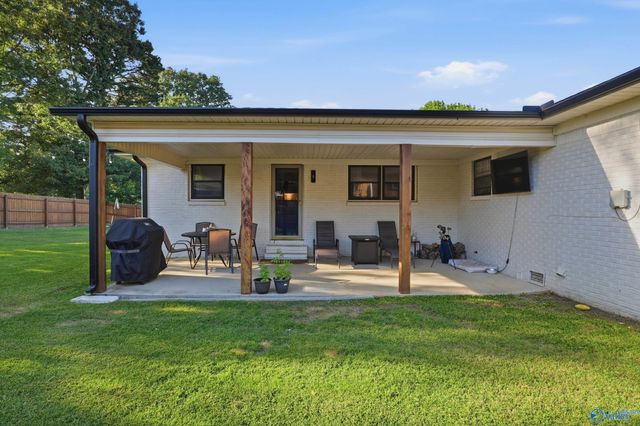 801 Cooper Lane, Hartselle, AL 35640