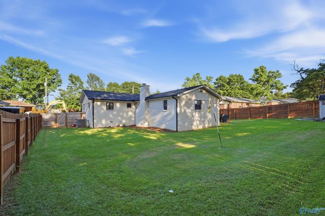 801 Cooper Lane, Hartselle, AL 35640