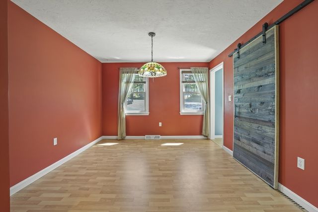 8 Walker Rd, Franklin, MA 02038
