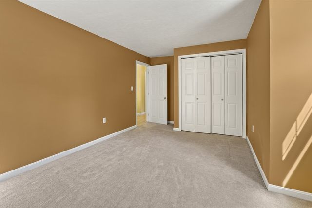8 Walker Rd, Franklin, MA 02038