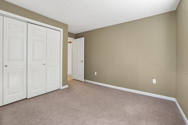 8 Walker Rd, Franklin, MA 02038