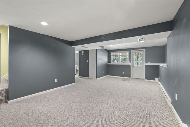 8 Walker Rd, Franklin, MA 02038