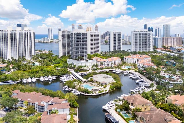 1000 W Island Boulevard 911, Aventura, FL 33160
