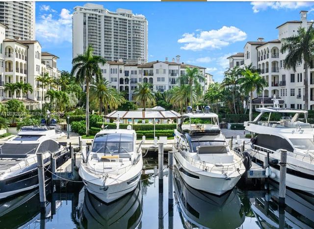 1000 W Island Boulevard 911, Aventura, FL 33160