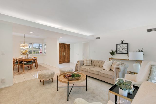 19615 Vintage Street, Northridge, CA 91324